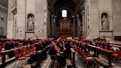 Трибунал Ватикана приговорил священника к 18 месяцам тюрьмы за кражу