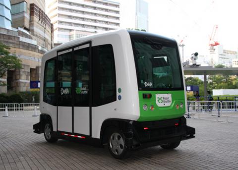 В Японии запустят беспилотный автобус уже в 2016 году