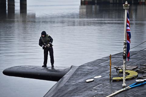 В обнимку с Trident: путешествие по субмарине с ядерными ракетами (ВИДЕО, ФОТО)