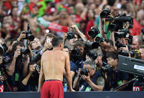 Лучшие фото Евро-2016: давайте просто вспомним, как это было