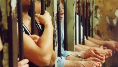 В тюрьмах Румынии заключенные протестуют