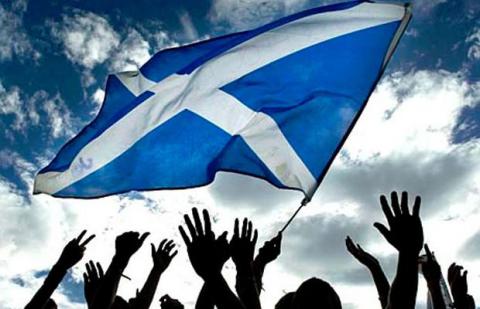 Шотландия может остаться и в Великобритании, и в ЕС, - первый министр Шотландии