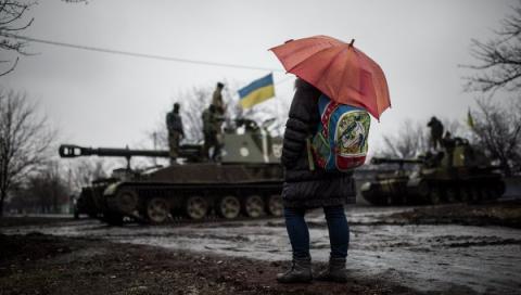 Военное положение в Украине есть смысл вводить только на территории проведения АТО