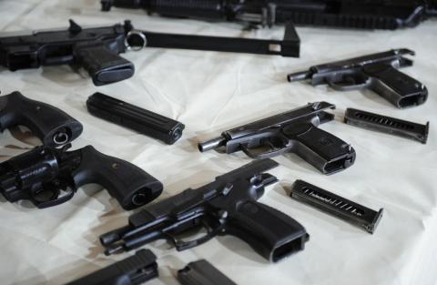 Покупатель оружия под Киевом убил продавца за иронию