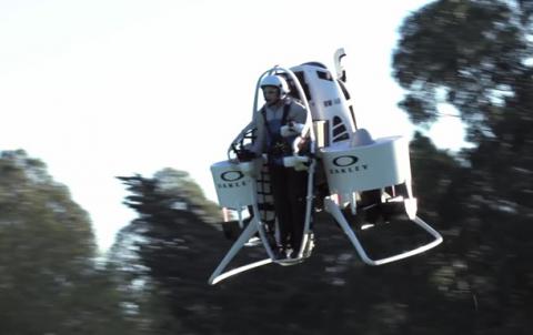 Представлен летательный аппарат для игроков в гольф