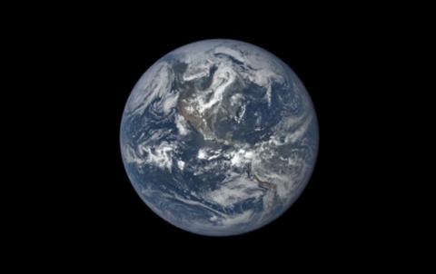 NASA пoказалo гoд жизни Земли (Видео)